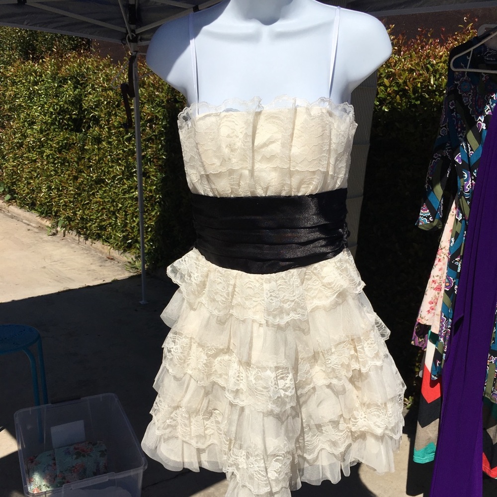 Ruffled cream lace tube dress